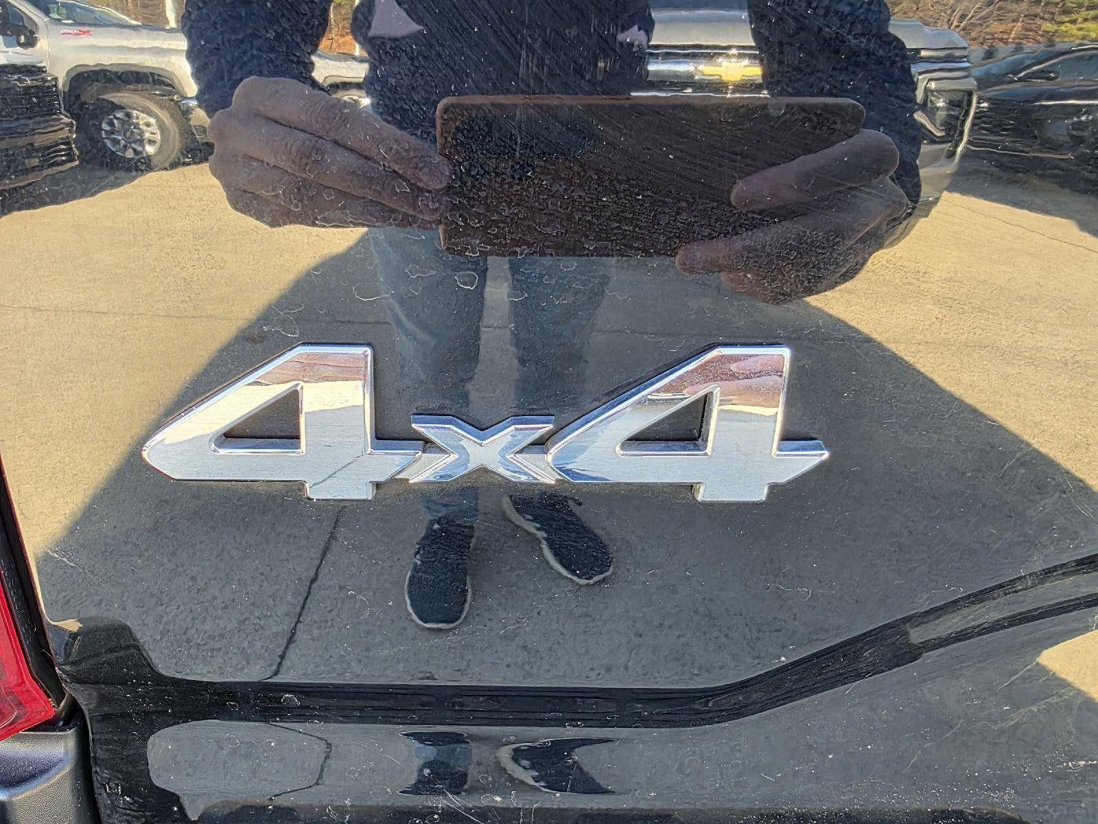 2020 Toyota Tacoma SR5 V6