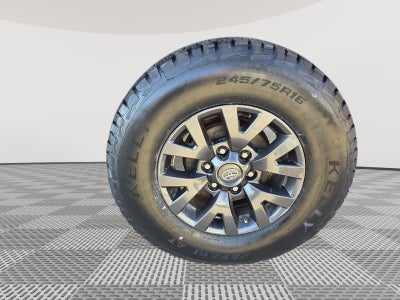 2020 Toyota Tacoma SR5 V6