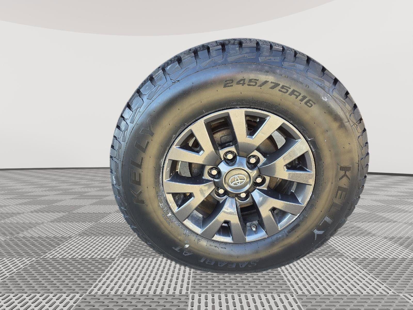 2020 Toyota Tacoma SR5 V6