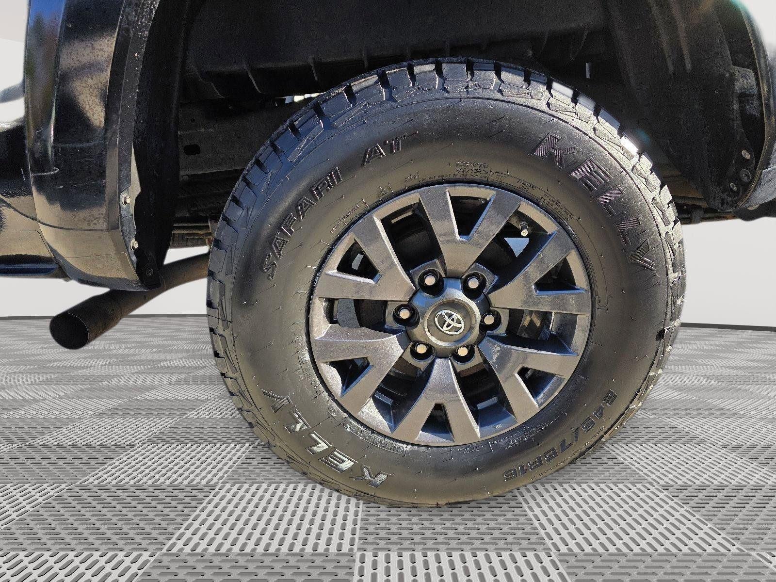 2020 Toyota Tacoma SR5 V6