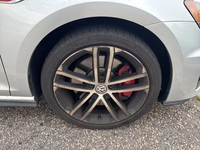 2017 Volkswagen Golf GTI Sport 4-Door