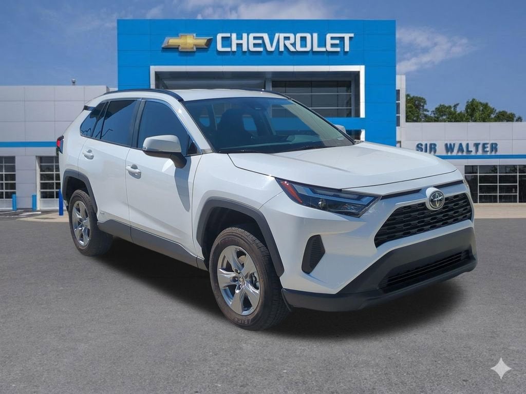 2025 Toyota RAV4 Hybrid XLE