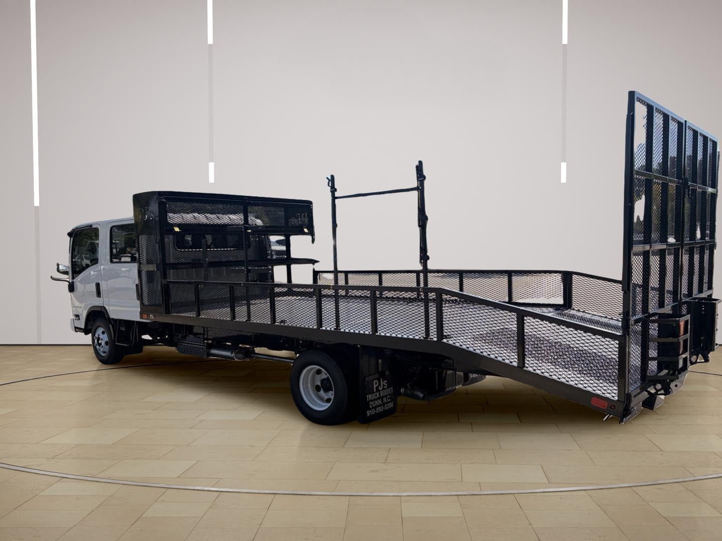 2027 Chevrolet Low Cab Forward 3500 HG 2WD Crew Cab 150"