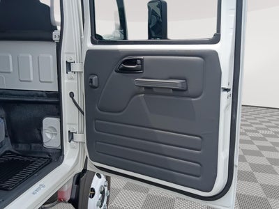 2027 Chevrolet Low Cab Forward 3500 HG 2WD Crew Cab 150"