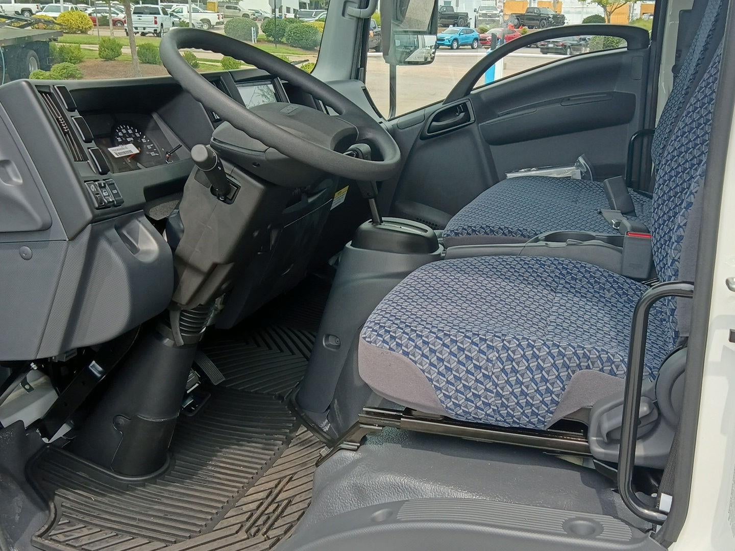 2027 Chevrolet Low Cab Forward 3500 HG 2WD Crew Cab 150"