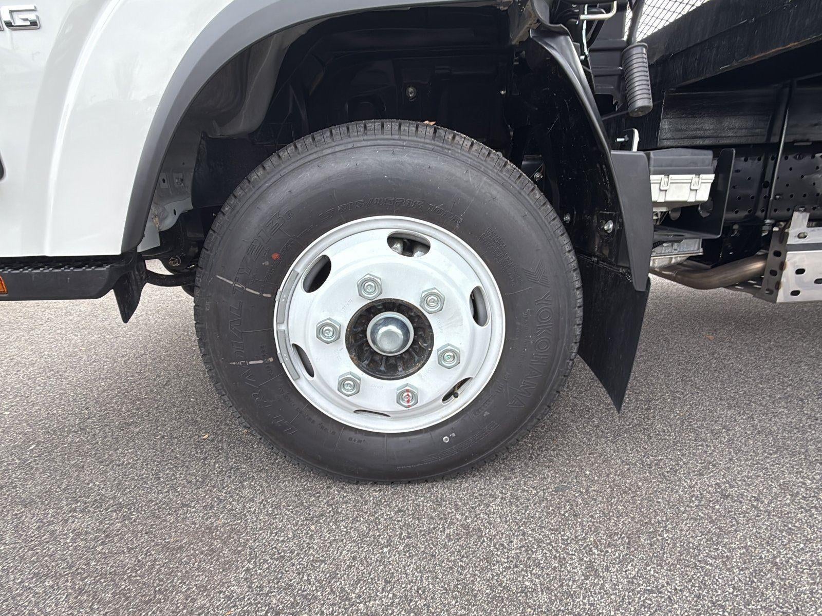 2025 Chevrolet Low Cab Forward 3500 Base