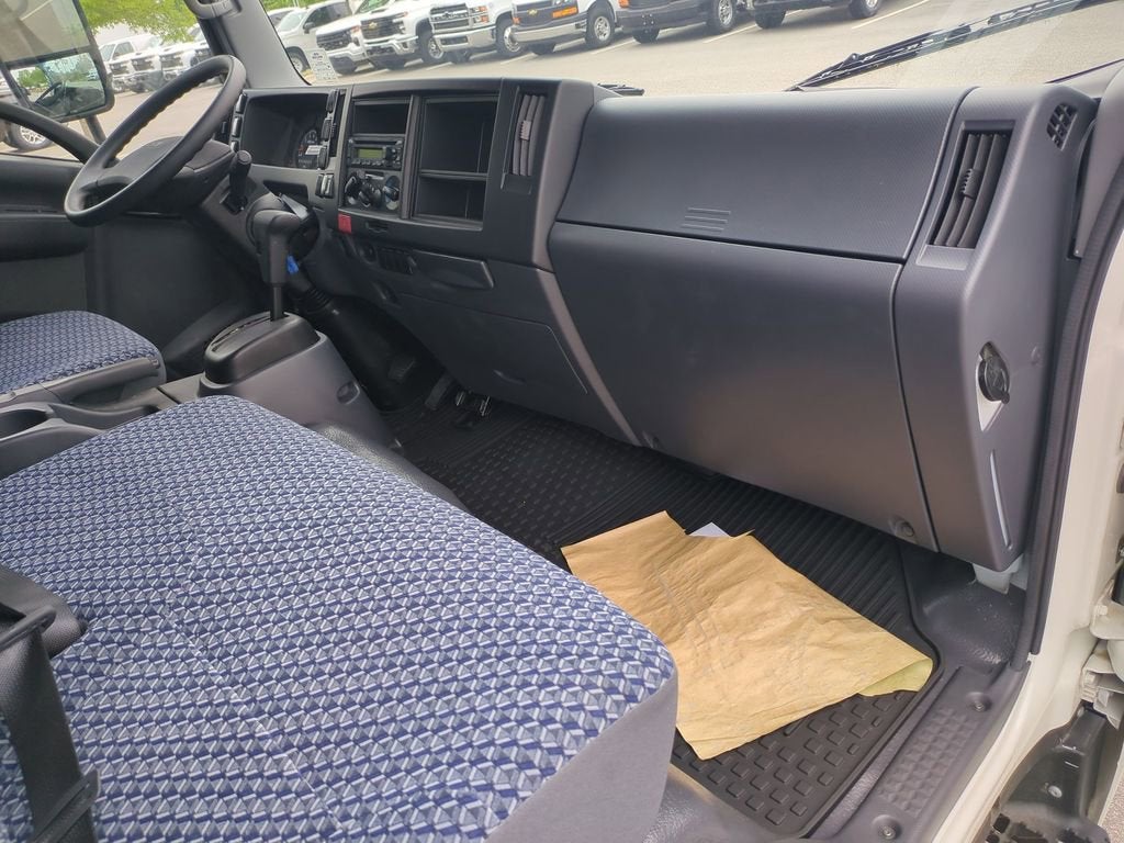 2025 Chevrolet Low Cab Forward 3500 HG Base