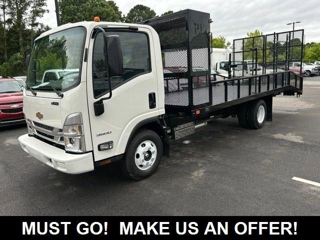 2024 Chevrolet Low Cab Forward 3500 Base