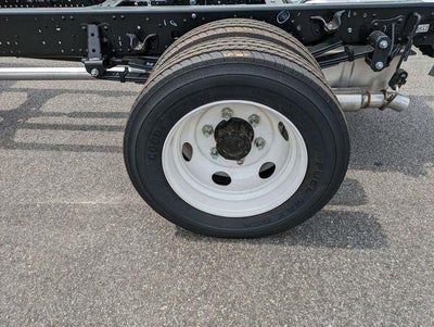 2025 Chevrolet Low Cab Forward 4500 Base