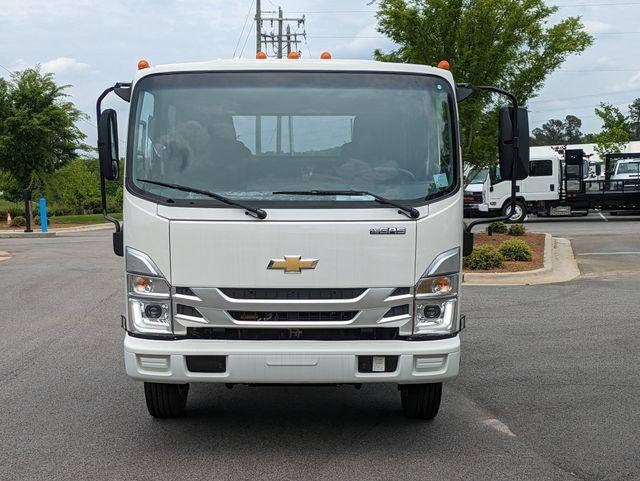 2025 Chevrolet Low Cab Forward 4500 Base