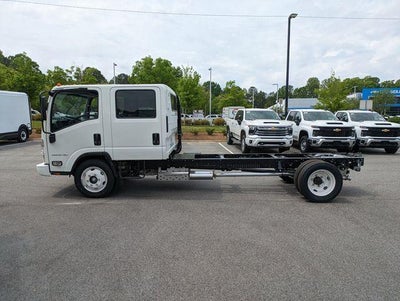 2025 Chevrolet Low Cab Forward 4500 Base