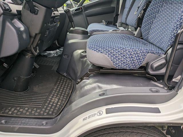 2025 Chevrolet Low Cab Forward 4500 Base