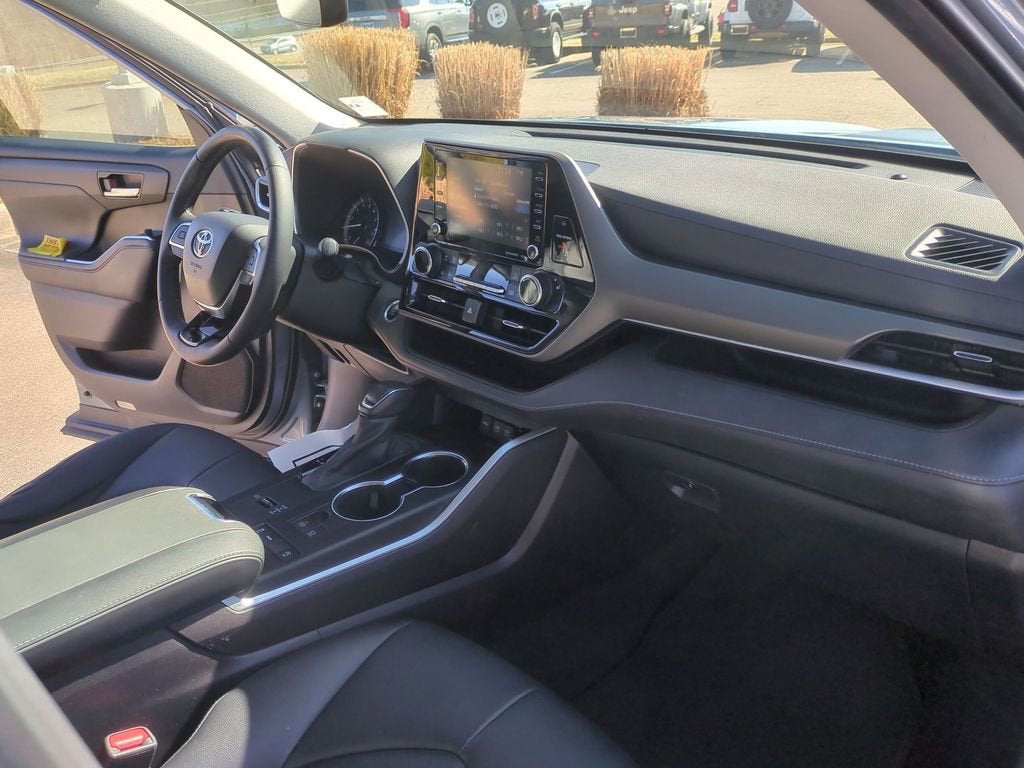 2021 Toyota Highlander XLE