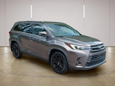 2019 Toyota Highlander SE