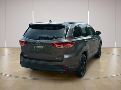 2019 Toyota Highlander SE