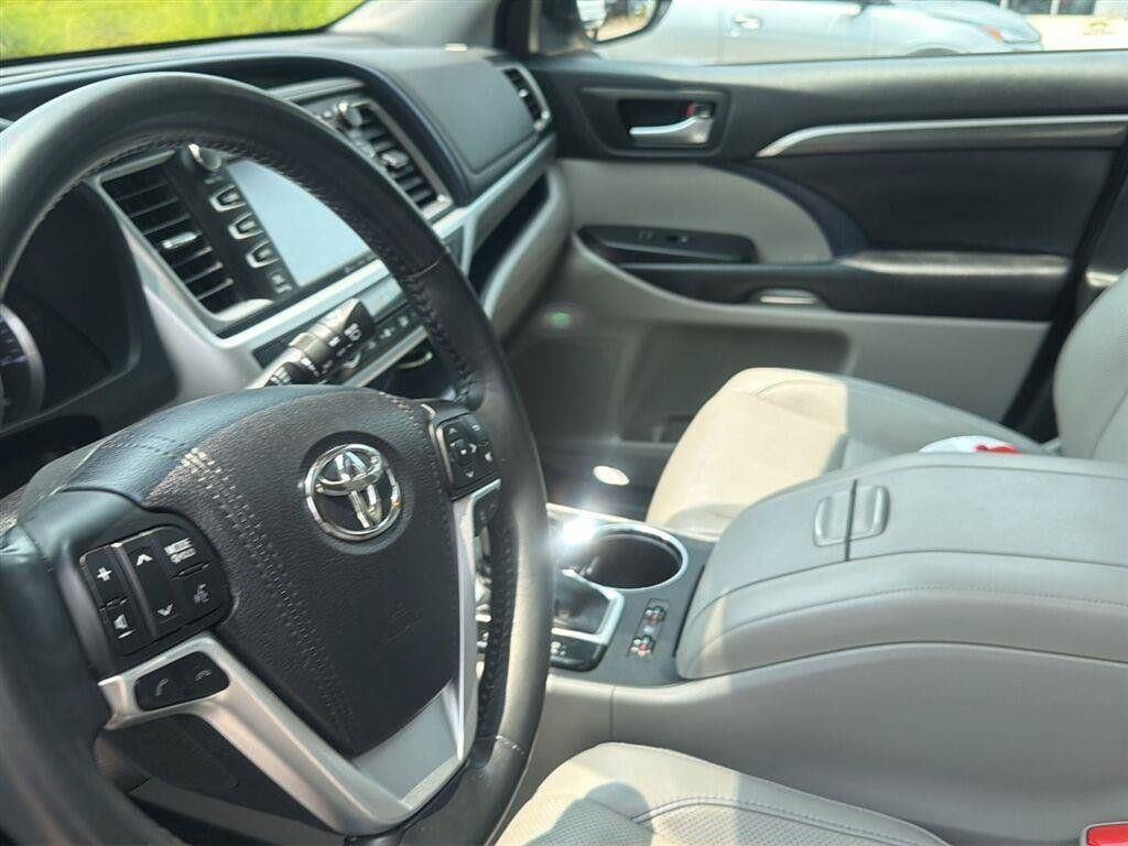 2018 Toyota Highlander Limited