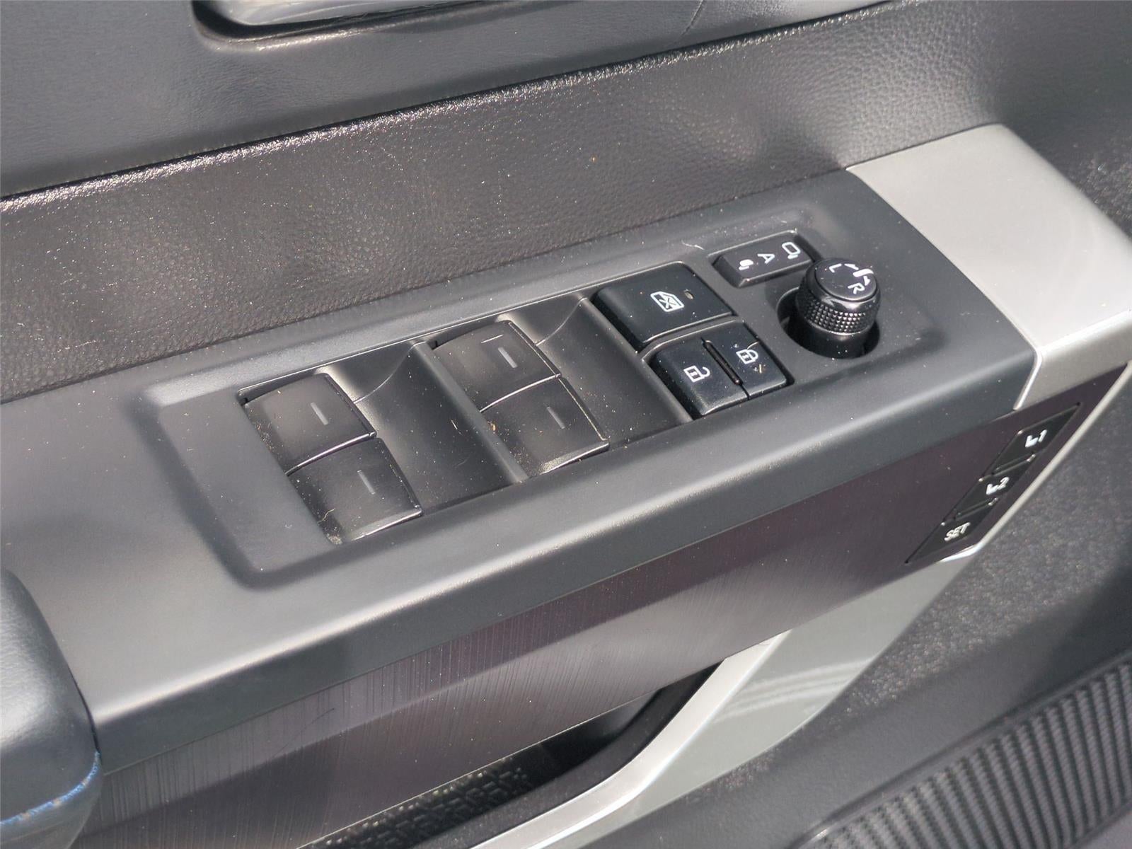 2022 Toyota Tundra Platinum
