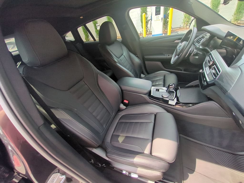 2023 BMW X4 M40i