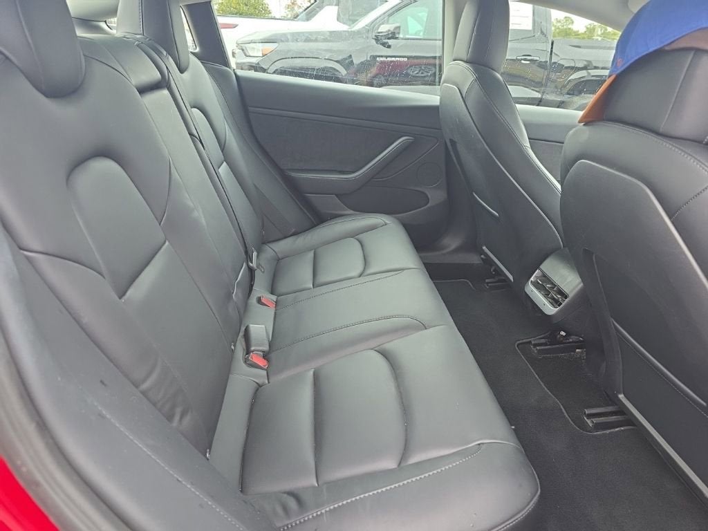 2022 Tesla Model 3 RWD