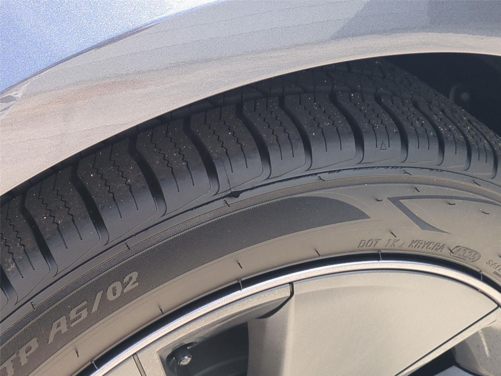 2023 Tesla Model 3 RWD