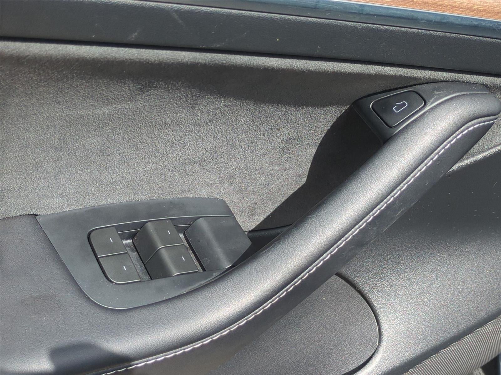 2023 Tesla Model 3 RWD