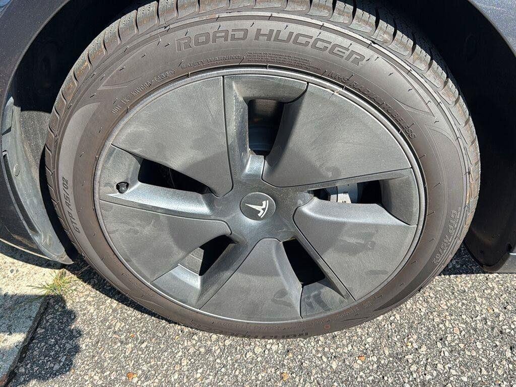2023 Tesla Model 3 RWD