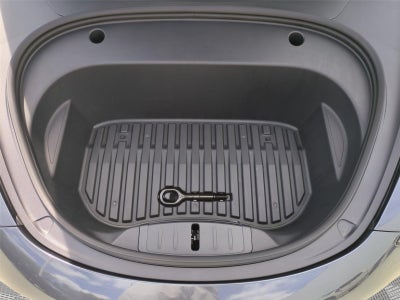 2023 Tesla Model 3 RWD