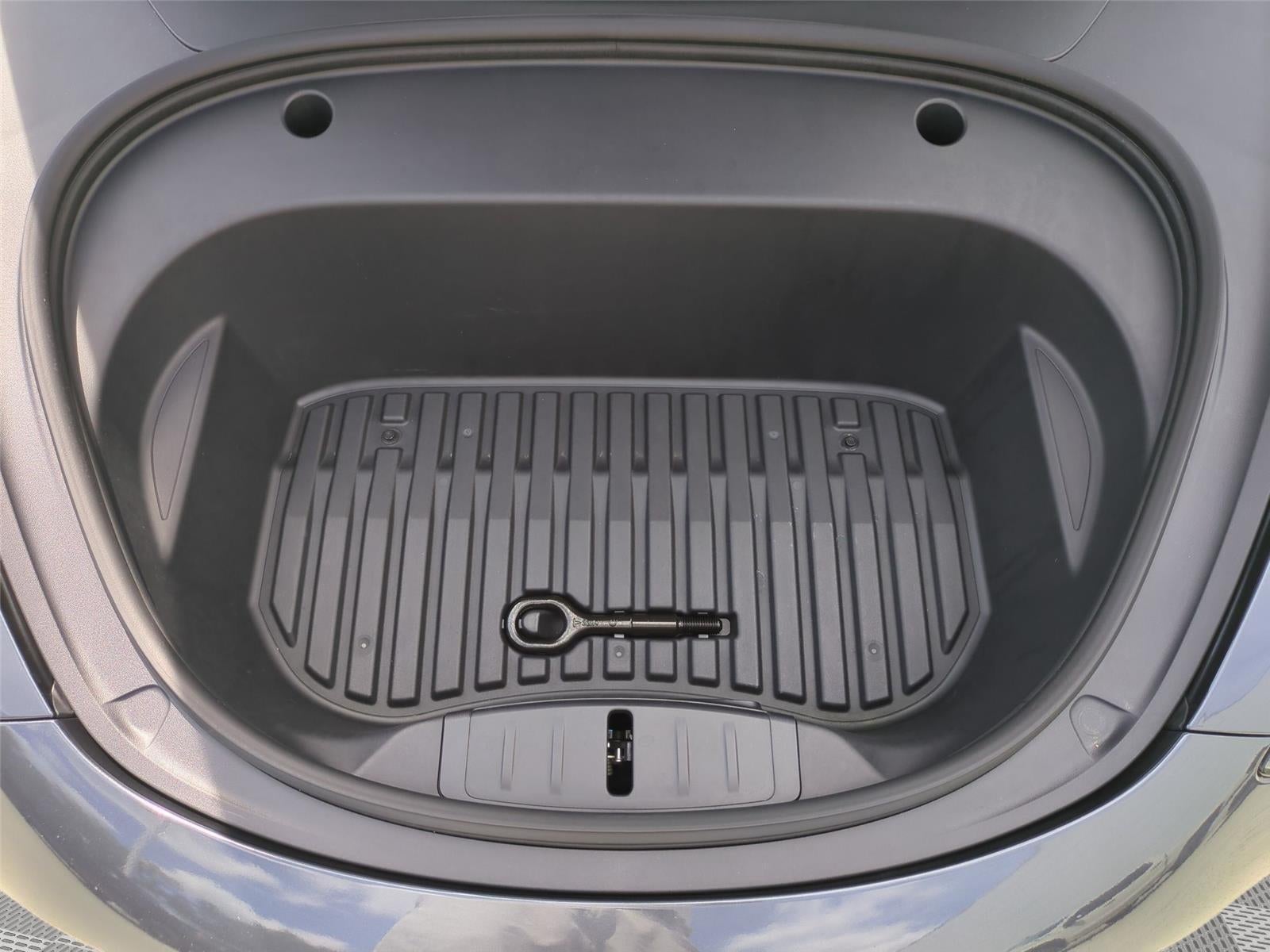 2023 Tesla Model 3 RWD