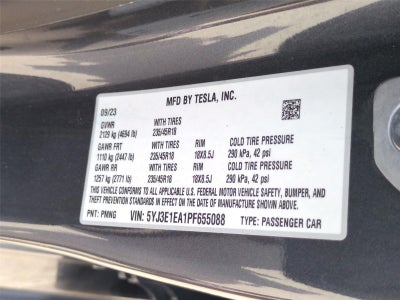 2023 Tesla Model 3 RWD