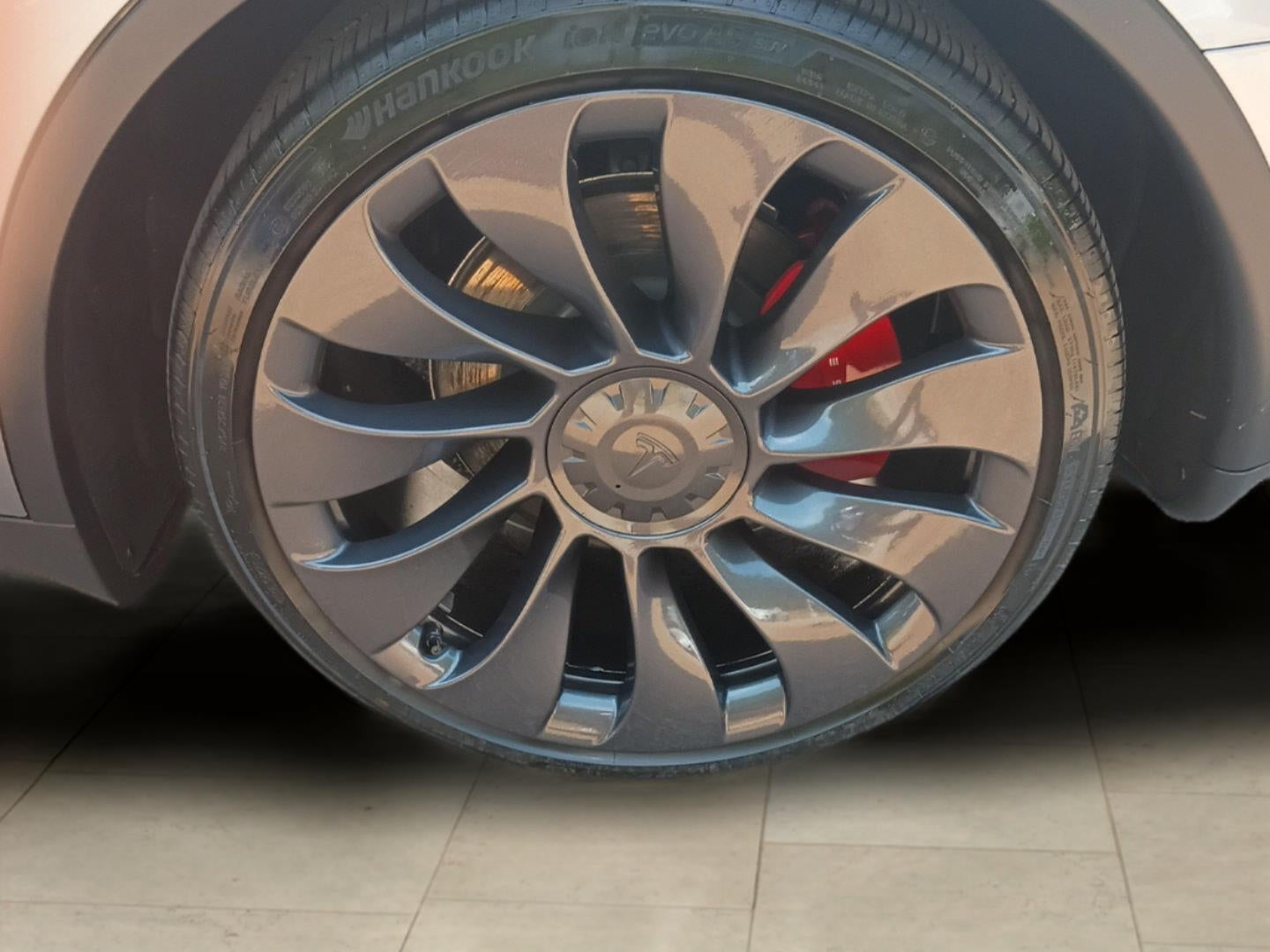 2025 Tesla Model Y Performance
