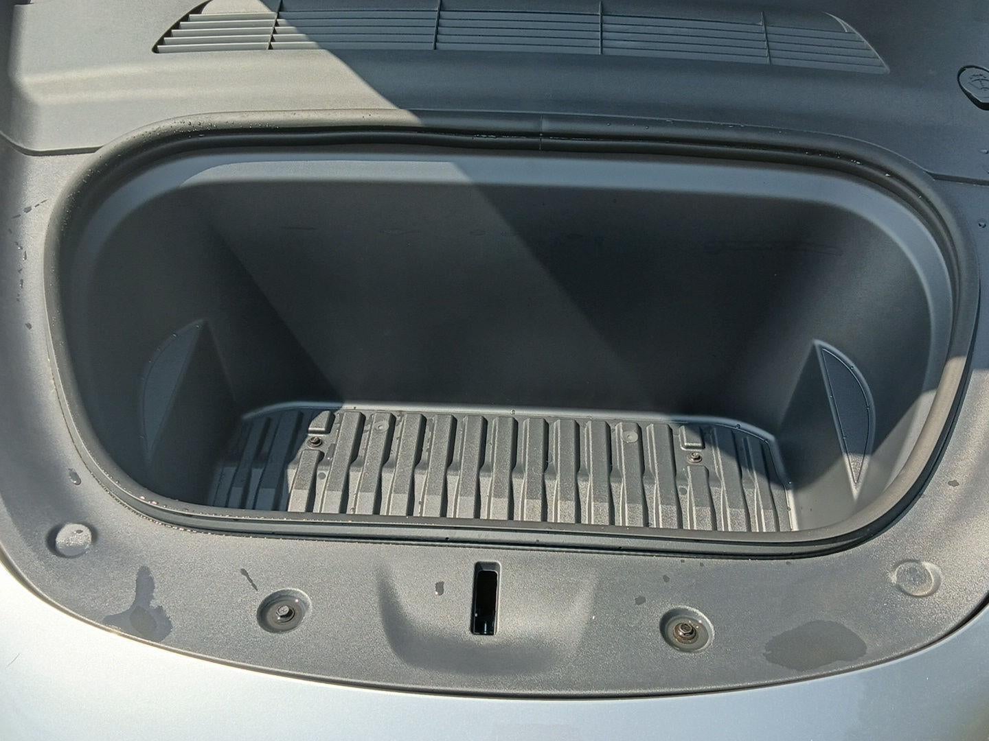 2025 Tesla Model Y Performance