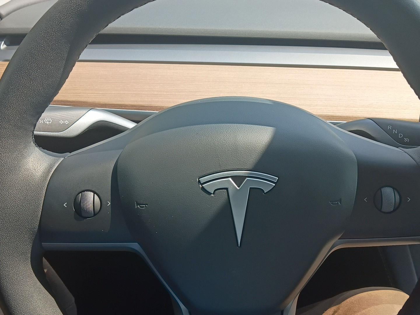 2025 Tesla Model Y Performance