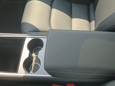 2025 Tesla Model Y Performance