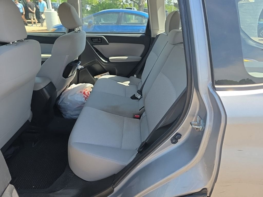2015 Subaru Forester 2.5i