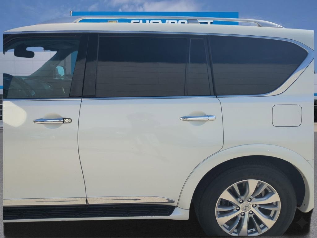 2016 INFINITI QX80 Base