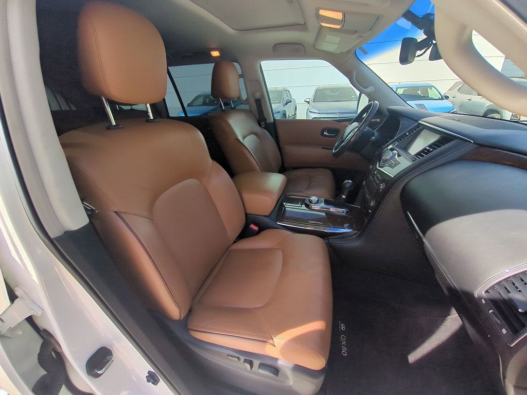 2016 INFINITI QX80 Base