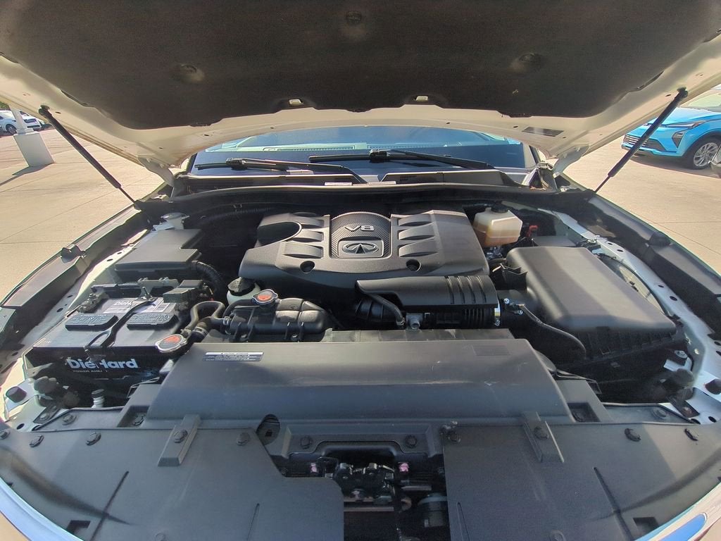 2016 INFINITI QX80 Base