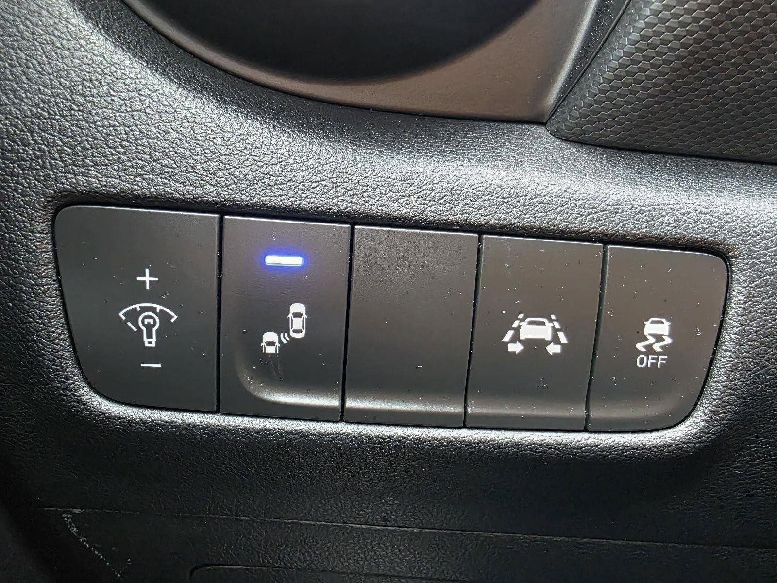 2021 Hyundai Kona SEL