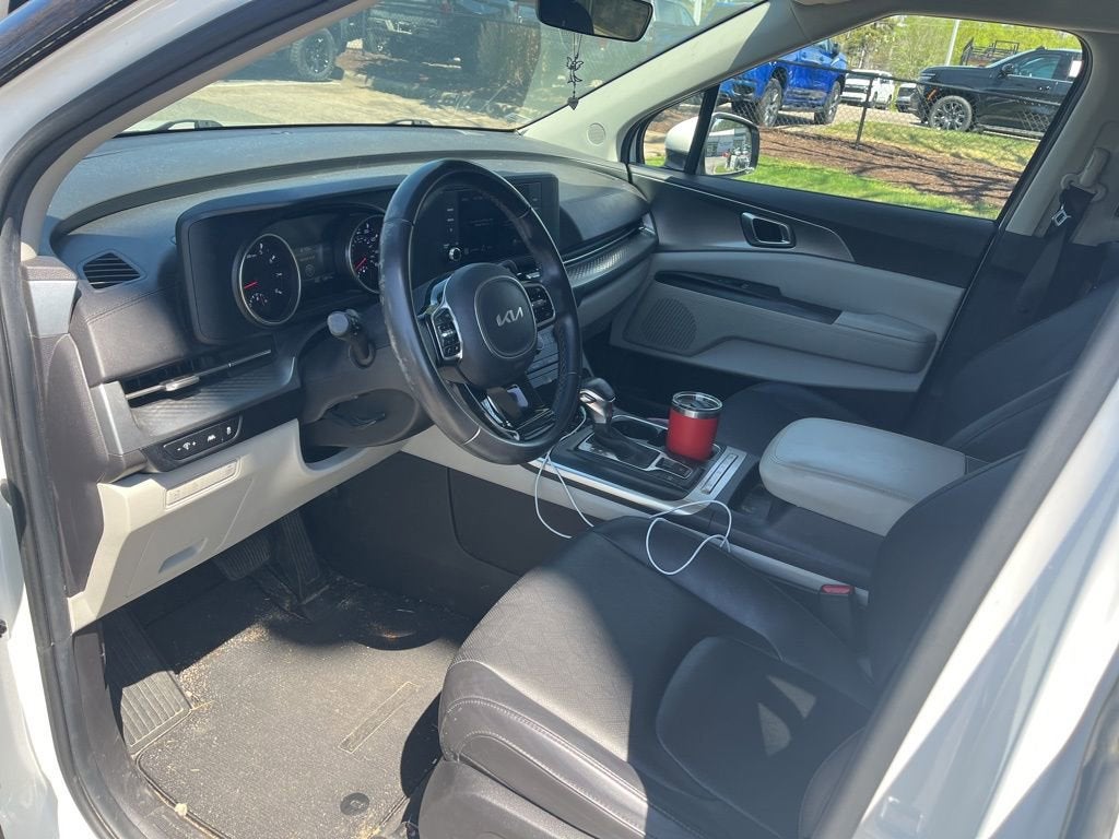 2022 Kia Carnival MPV LX Seat Package