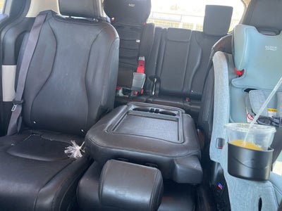 2022 Kia Carnival MPV LX Seat Package
