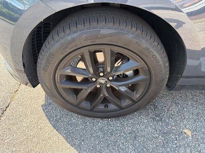 2025 Land Rover Range Rover Velar P250 Dynamic SE