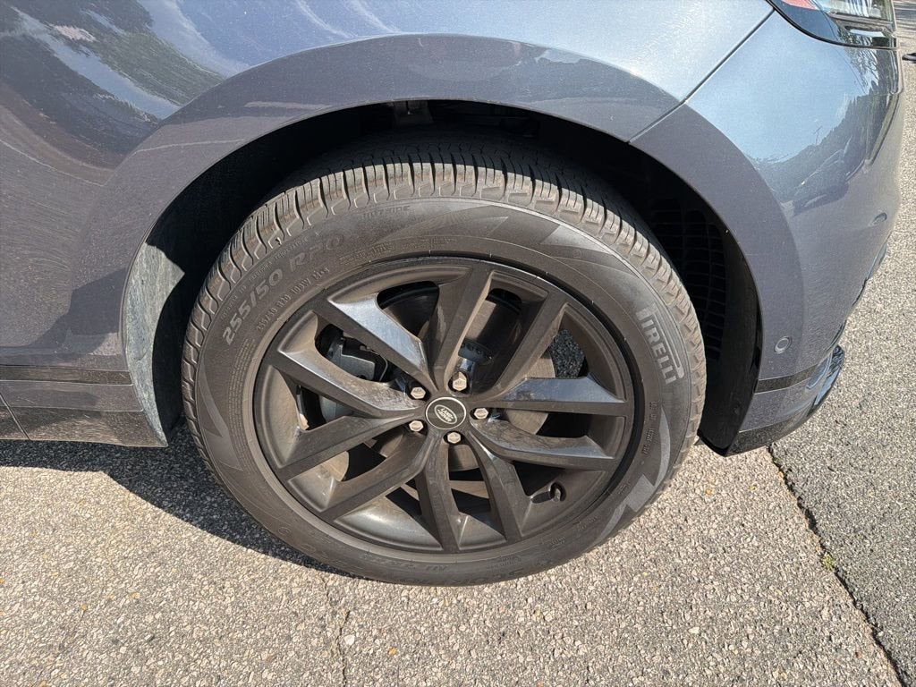 2025 Land Rover Range Rover Velar P250 Dynamic SE