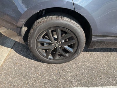 2025 Land Rover Range Rover Velar P250 Dynamic SE