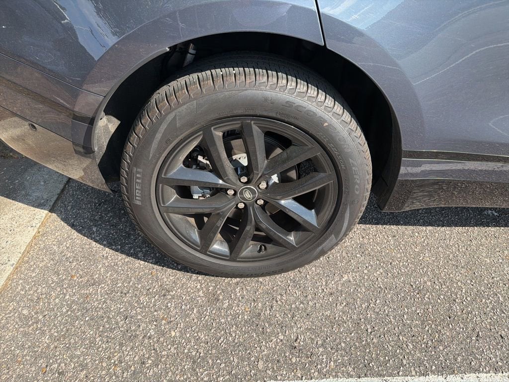 2025 Land Rover Range Rover Velar P250 Dynamic SE