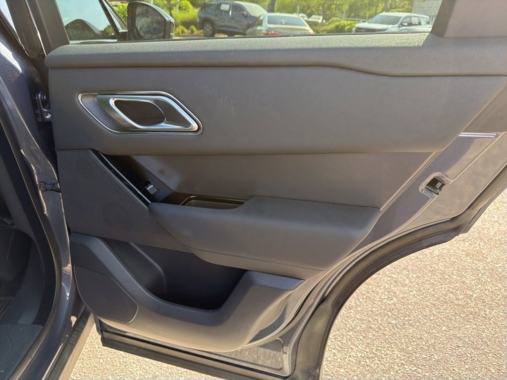 2025 Land Rover Range Rover Velar P250 Dynamic SE