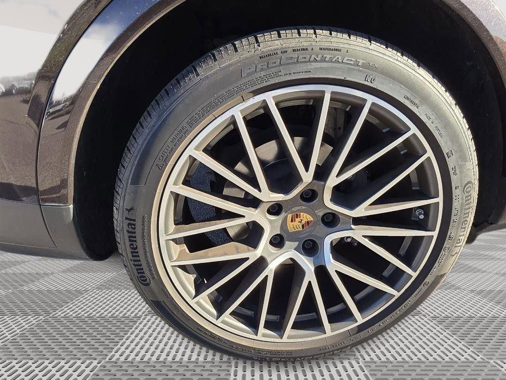 2023 Porsche Cayenne AWD